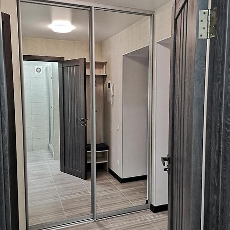 Новая Квартира На Пр. Соборном Возле Зну Zaporizhia 外观 照片